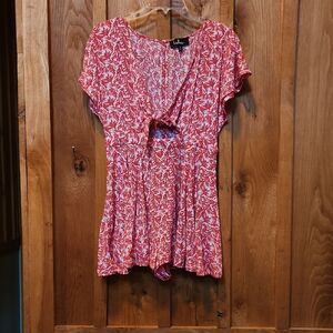 Lulus Red & White Hawaiian Print Tie-Front Short Sleeve Romper Shorts, Medium